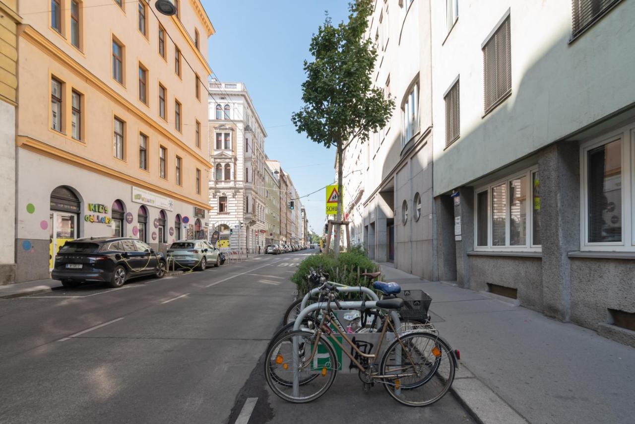 Absolute Ruhelage Im Zentrum Mit Parkplatz Lägenhet Wien Exteriör bild